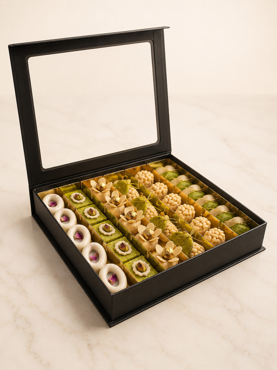 Luxury Modern Baklava Gift Box – 30 Pieces